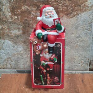 Vintage Hallmark Keepsake Santa Claus Stocking Holder 1988